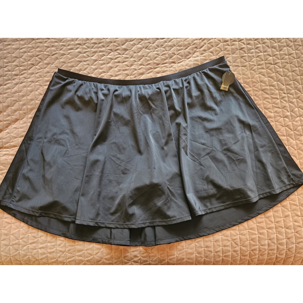 NWT Torrid Active Swim Black Skirt With Built-In Shorts & Side Pockets, Plus 4X